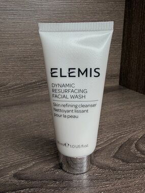 ❤️$7 NWT ELEMIS Dynamic Resurfacing Facial Wash 30ml